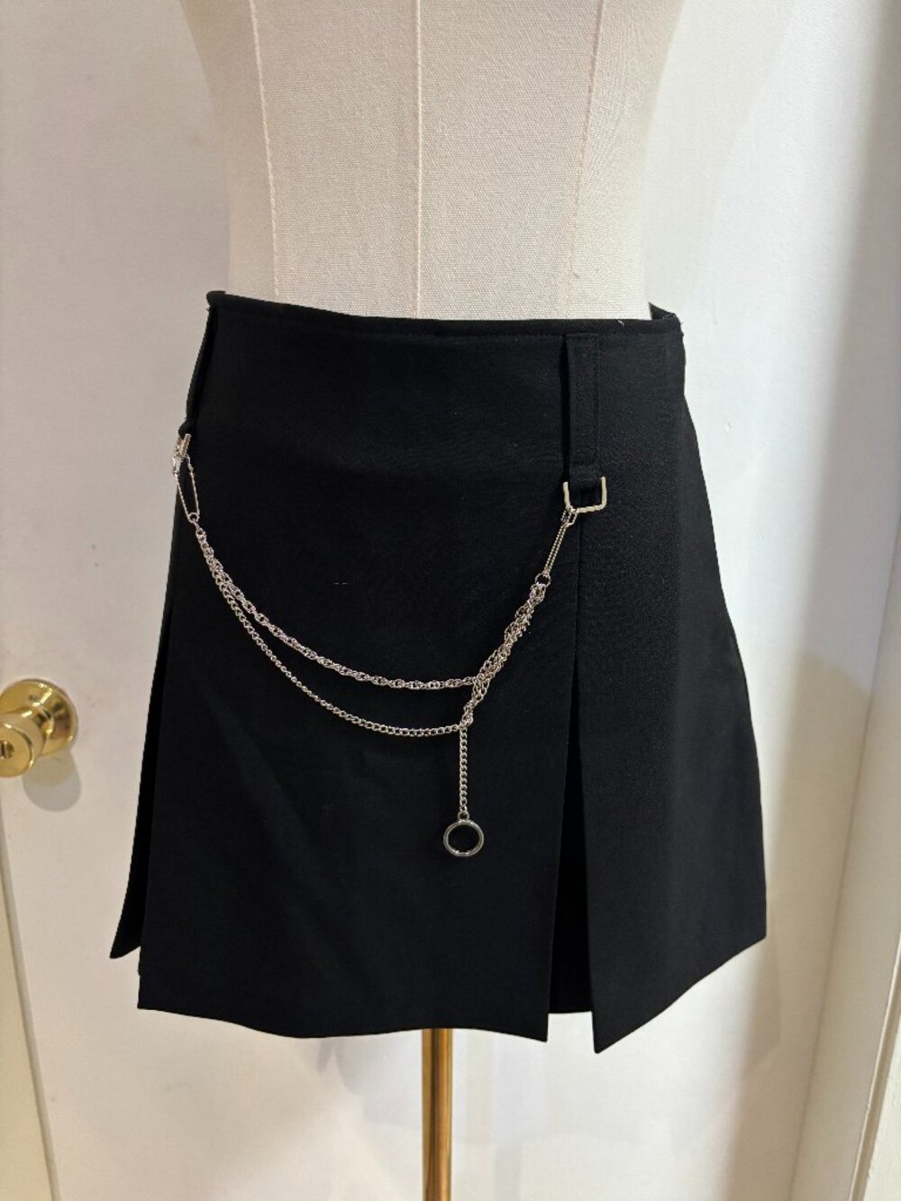 JWS Skirt sz small
